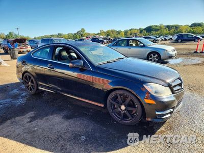 Czwarte zdjęcie samochodu z boku: 2015 MERCEDES-BENZ C 250 VIN:WDDGJ4HB5FG387174 - miniatura