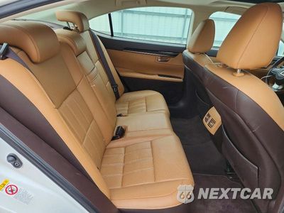 Zdjęcie 10 z 13 samochodu: 2016 LEXUS ES 350 VIN:58ABK1GG7GU019437 - miniatura
