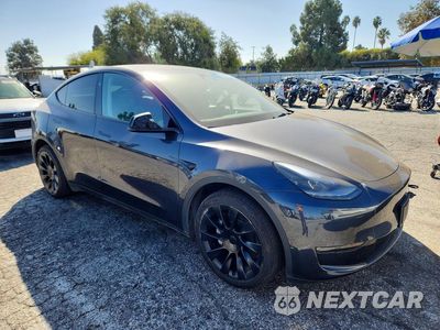 Czwarte zdjęcie samochodu z boku: 2024 TESLA MODEL Y VIN:7SAYGDEE3RA238840 - miniatura