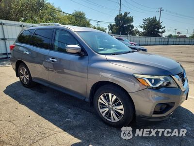 Czwarte zdjęcie samochodu z boku: 2017 NISSAN PATHFINDER S VIN:5N1DR2MNXHC627545 - miniatura