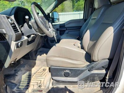 Zdjęcie 7 z 12 samochodu: 2019 FORD F550 SUPER DUTY VIN:1FD0W5HT1KEF23314 - miniatura