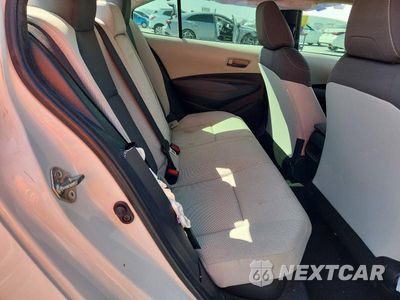 Zdjęcie 10 z 13 samochodu: 2022 TOYOTA COROLLA LE VIN:JTDEAMDE2N3004587 - miniatura