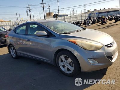 Czwarte zdjęcie samochodu z boku: 2013 HYUNDAI ELANTRA GLS VIN:KMHDH4AE5DU515890 - miniatura