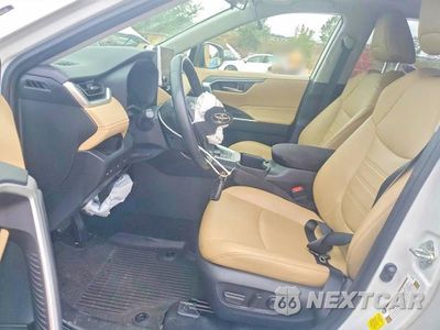 Zdjęcie 7 z 12 samochodu: 2023 TOYOTA RAV4 XLE PREMIUM VIN:JTMB6RFV3PD101728 - miniatura