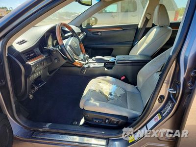 Zdjęcie 7 z 12 samochodu: 2013 LEXUS ES 300H VIN:JTHBW1GG8D2025804 - miniatura