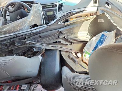Zdjęcie 8 z 12 samochodu: 2012 HYUNDAI SONATA GLS VIN:5NPEB4AC9CH436546 - miniatura