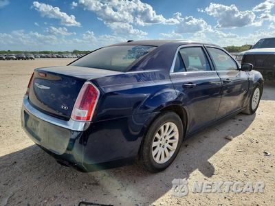 Trzecie zdjęcie samochodu z tyłu: 2014 CHRYSLER 300 VIN:2C3CCAAG4EH375919 - miniatura