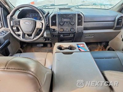 Zdjęcie 8 z 12 samochodu: 2019 FORD F350 SUPER DUTY VIN:1FD8W3HT0KED42292 - miniatura
