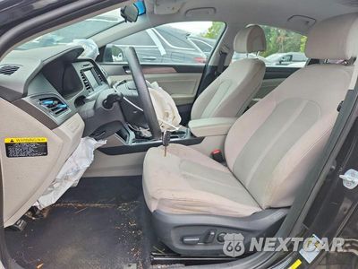 Zdjęcie 7 z 13 samochodu: 2017 HYUNDAI SONATA SPORT VIN:5NPE34AF5HH446361 - miniatura