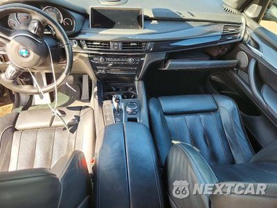 Zdjęcie 8 z 12 samochodu: 2016 BMW X5 M VIN:5YMKT6C52G0R78916 - miniatura