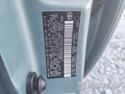 Zdjęcie 12 z 12 samochodu: 2013 TOYOTA PRIUS THREE VIN:JTDKN3DU0D1645658 - miniatura