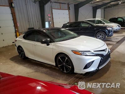 Czwarte zdjęcie samochodu z boku: 2020 TOYOTA CAMRY XSE VIN:4T1K61AK6LU381004 - miniatura