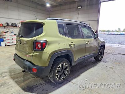 Trzecie zdjęcie samochodu z tyłu: 2015 JEEP RENEGADE TRAILHAWK VIN:ZACCJBCT0FPB55757 - miniatura