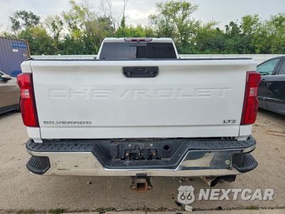 Zdjęcie 6 z 13 samochodu: 2020 CHEVROLET SILVERADO K3500 LTZ VIN:1GC4YUEYXLF273657 - miniatura