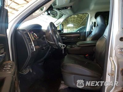 Zdjęcie 7 z 12 samochodu: 2018 RAM 2500 LARAMIE VIN:3C6UR5NL1JG380736 - miniatura