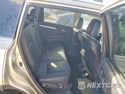 Zdjęcie 11 z 14 samochodu: 2015 TOYOTA HIGHLANDER XLE VIN:5TDKKRFH8FS053636 - miniatura