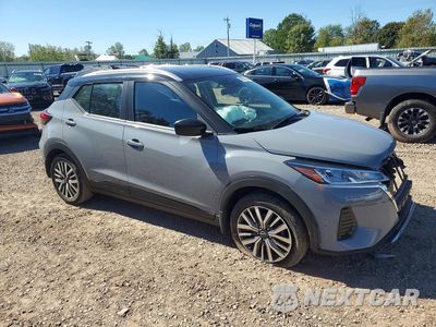 Czwarte zdjęcie samochodu z boku: 2024 NISSAN KICKS SV VIN:3N1CP5CV6RL515469 - miniatura