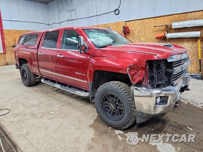 Czwarte zdjęcie samochodu z boku: 2018 CHEVROLET SILVERADO K3500 LTZ VIN:1GC4K0EY3JF239132 - miniatura