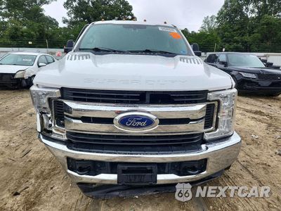Piąte zdjęcie samochodu w środku: 2017 FORD F250 SUPER DUTY VIN:1FT7X2B64HEC94962 - miniatura