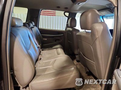 Zdjęcie 10 z 12 samochodu: 2003 CHEVROLET SUBURBAN K2500 VIN:3GNGK26U93G297758 - miniatura