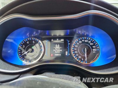 Zdjęcie 9 z 12 samochodu: 2016 CHRYSLER 200 LIMITED VIN:1C3CCCABXGN115969 - miniatura