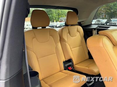Zdjęcie 9 z 14 samochodu: 2016 VOLVO XC90 T6 VIN:YV4A22PKXG1018167 - miniatura