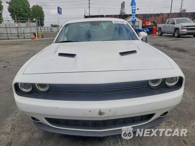 Piąte zdjęcie samochodu w środku: 2019 DODGE CHALLENGER SXT VIN:2C3CDZAG3KH501307 - miniatura