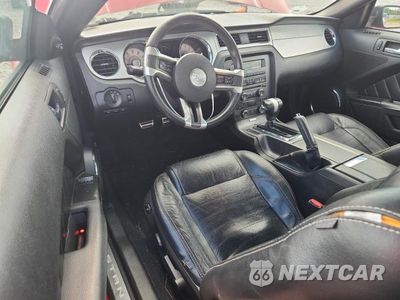 Zdjęcie 8 z 12 samochodu: 2010 FORD MUSTANG VIN:1ZVBP8AN1A5128438 - miniatura