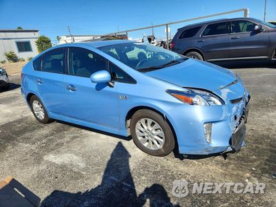 Czwarte zdjęcie samochodu z boku: 2014 TOYOTA PRIUS PLUG-IN HYBRID BASE VIN:JTDKN3DP2E3050522 - miniatura