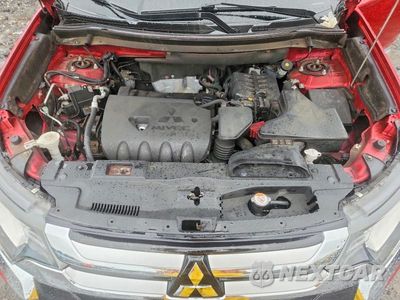 Zdjęcie 12 z 13 samochodu: 2016 MITSUBISHI OUTLANDER SE VIN:JA4AD3A33GZ013800 - miniatura