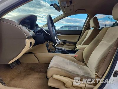 Zdjęcie 7 z 13 samochodu: 2010 HONDA ACCORD LX VIN:1HGCP2F39AA158369 - miniatura