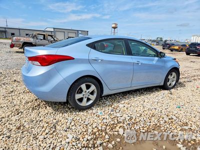 Trzecie zdjęcie samochodu z tyłu: 2011 HYUNDAI ELANTRA GLS VIN:KMHDH4AE8BU104772 - miniatura