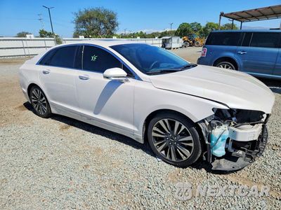 Czwarte zdjęcie samochodu z boku: 2017 LINCOLN MKZ HYBRID RESERVE VIN:3LN6L5MU3HR630470 - miniatura