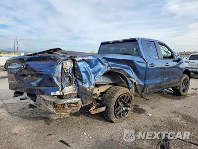 Trzecie zdjęcie samochodu z tyłu: 2020 CHEVROLET SILVERADO K1500 LT VIN:1GCRYDEKXLZ147105 - miniatura