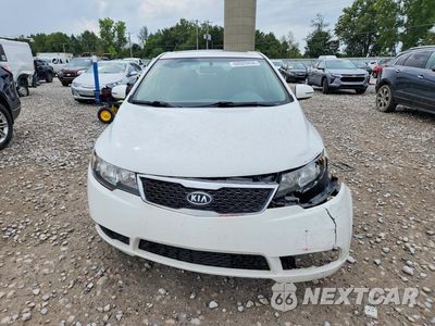 Piąte zdjęcie samochodu w środku: 2012 KIA FORTE5 EX VIN:KNAFU5A29C5481107 - miniatura