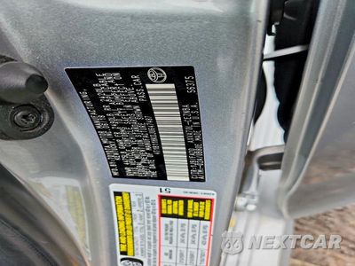 Zdjęcie 12 z 12 samochodu: 2018 TOYOTA CAMRY LE VIN:4T1B11HK0JU647487 - miniatura