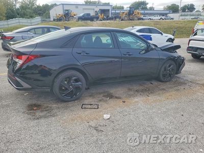 Trzecie zdjęcie samochodu z tyłu: 2026 HYUNDAI ELANTRA SEL SPORT VIN:KMHLM4DG7TU139874 - miniatura