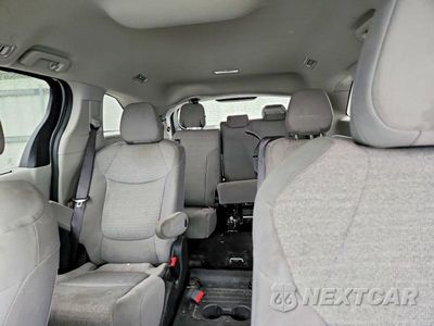 Zdjęcie 10 z 13 samochodu: 2022 TOYOTA SIENNA LE VIN:5TDKSKFCXNS042938 - miniatura