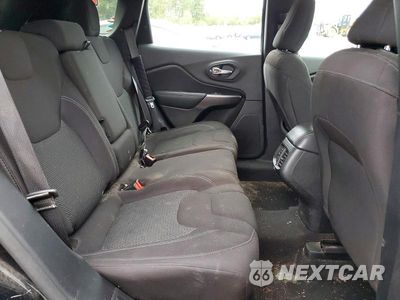 Zdjęcie 11 z 14 samochodu: 2019 JEEP CHEROKEE LATITUDE VIN:1C4PJMCB0KD478205 - miniatura