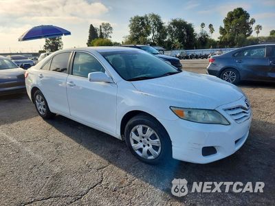 Czwarte zdjęcie samochodu z boku: 2010 TOYOTA CAMRY LE VIN:4T4BF3EKXAR031738 - miniatura