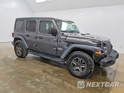Czwarte zdjęcie samochodu z boku: 2018 JEEP WRANGLER UNLIMITED SPORT VIN:1C4HJXDGXJW115560 - miniatura