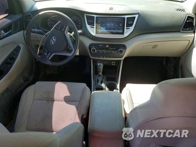 Zdjęcie 8 z 13 samochodu: 2017 HYUNDAI TUCSON SE VIN:KM8J23A42HU506513 - miniatura