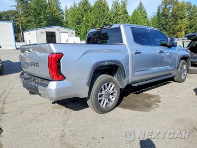Trzecie zdjęcie samochodu z tyłu: 2023 TOYOTA TUNDRA 1794 EDITION VIN:5TFMA5DB7PX124520 - miniatura