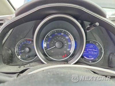 Zdjęcie 9 z 12 samochodu: 2017 HONDA FIT EX VIN:JHMGK5H78HS016968 - miniatura