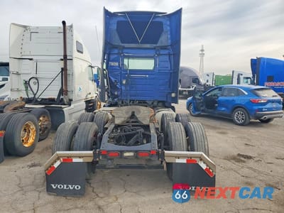 Zdjęcie 6 z 11 samochodu: 2018 VOLVO VNL SEMI TRUCK VIN:4V4NB9EH4JN899098 - miniatura