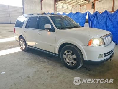 Czwarte zdjęcie samochodu z boku: 2006 LINCOLN NAVIGATOR VIN:5LMFU27526LJ08048 - miniatura