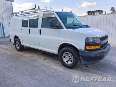 Czwarte zdjęcie samochodu z boku: 2020 CHEVROLET EXPRESS G2500 LT VIN:1GCWGAFP7L1258210 - miniatura