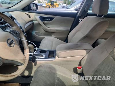 Zdjęcie 7 z 12 samochodu: 2015 NISSAN ALTIMA 2.5 SV VIN:1N4AL3AP3FC160427 - miniatura