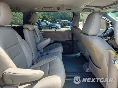 Zdjęcie 11 z 13 samochodu: 2015 TOYOTA SIENNA XLE 8-PASSENGER VIN:5TDYK3DC1FS641490 - miniatura