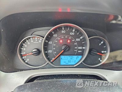 Zdjęcie 9 z 13 samochodu: 2016 TOYOTA RAV4 LE VIN:JTMBFREV1GJ096855 - miniatura